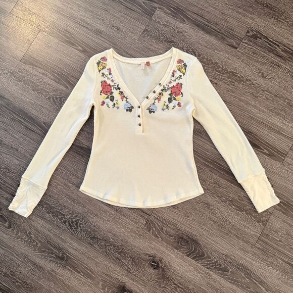 Pilcro Waffle Henley Top in Ivory - Picture 1 of 9